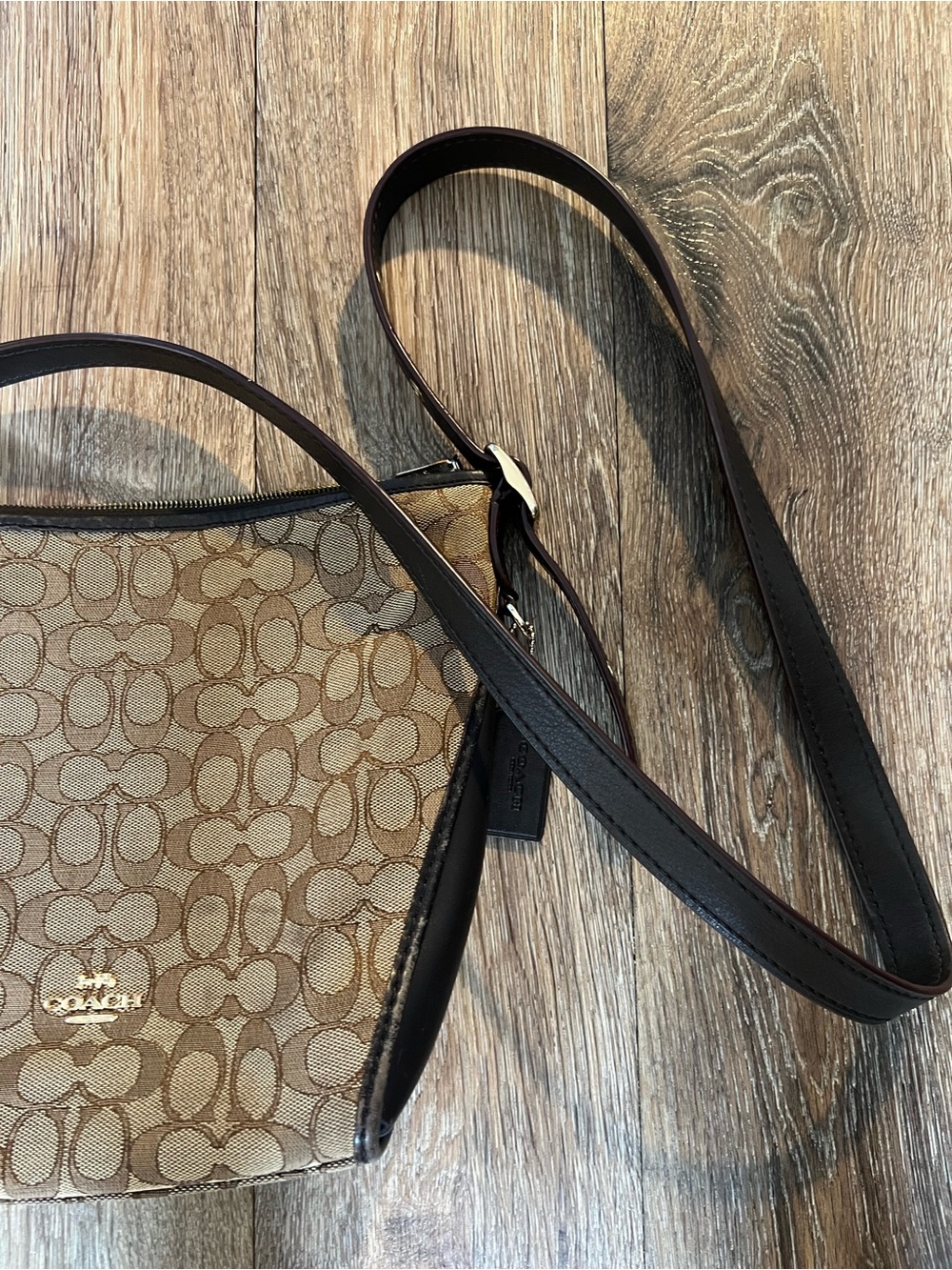 Coach Brown Signature Canvas Shoulder Bag with Dark Trim - Picture 5 of 12